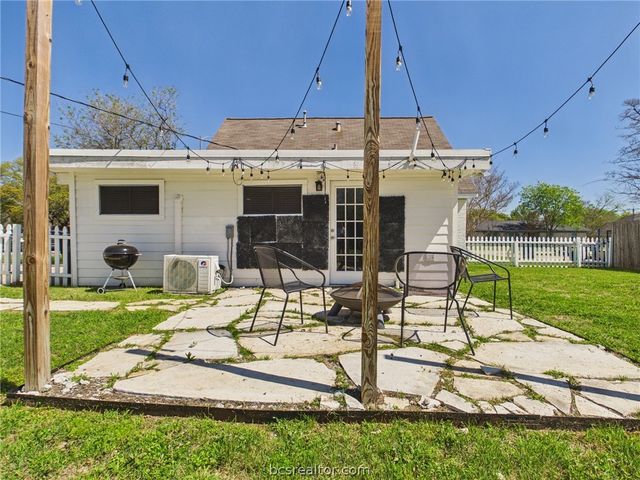 1400 Lawyer Street, College Station, TX 77840