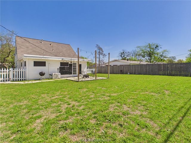 1400 Lawyer Street, College Station, TX 77840
