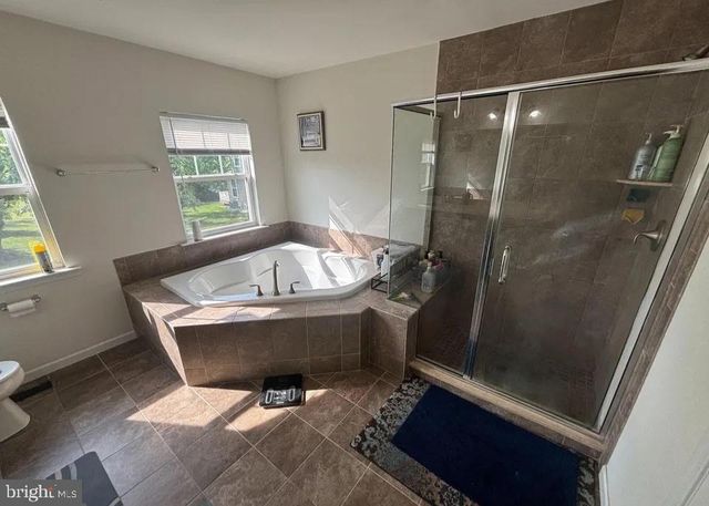 32 AUBREY CIR, Royersford, PA 19468