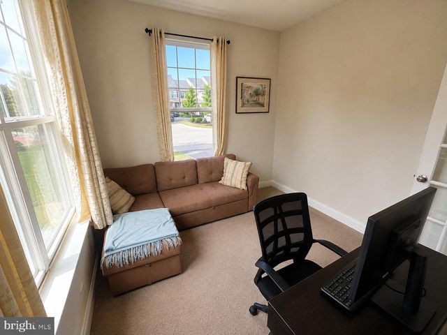 32 AUBREY CIR, Royersford, PA 19468