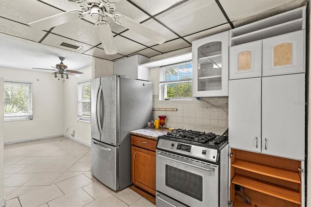 507 PINEWOOD AVENUE, Nokomis, FL 34275