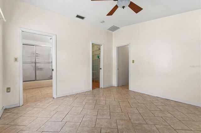 507 PINEWOOD AVENUE, Nokomis, FL 34275