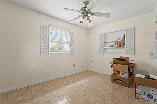 507 PINEWOOD AVENUE, Nokomis, FL 34275