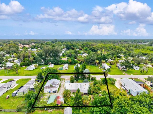 507 PINEWOOD AVENUE, Nokomis, FL 34275