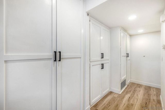 3063 Barnard 1, San Diego, CA 92110