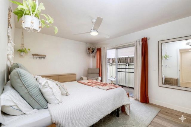 3063 Barnard 1, San Diego, CA 92110