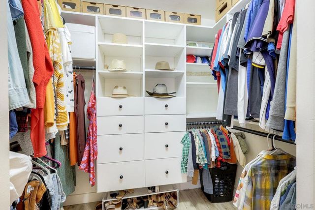 3063 Barnard 1, San Diego, CA 92110