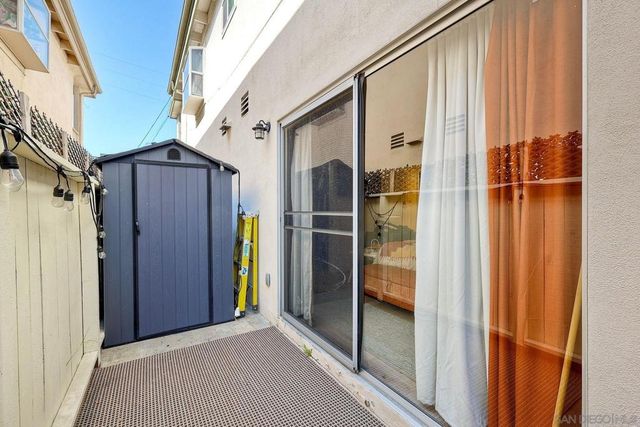 3063 Barnard 1, San Diego, CA 92110