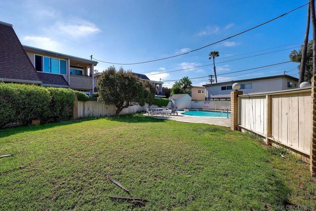 3063 Barnard 1, San Diego, CA 92110