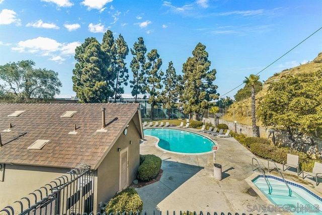 3063 Barnard 1, San Diego, CA 92110