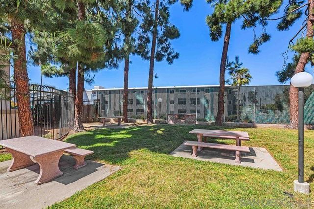 3063 Barnard 1, San Diego, CA 92110