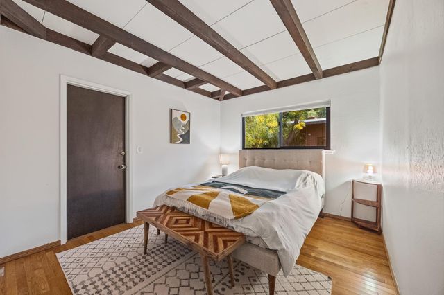 1135 E Santa Ana Avenue, Fresno, CA 93704