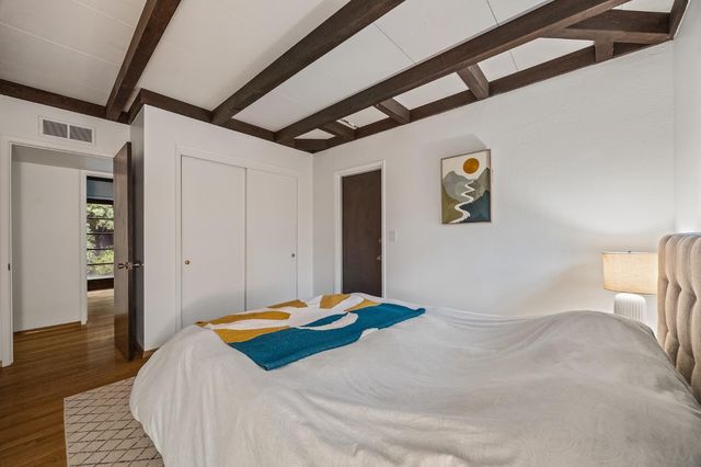 1135 E Santa Ana Avenue, Fresno, CA 93704