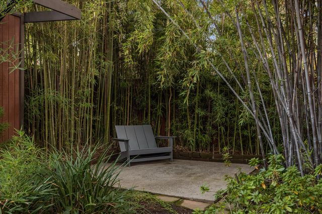 1135 E Santa Ana Avenue, Fresno, CA 93704