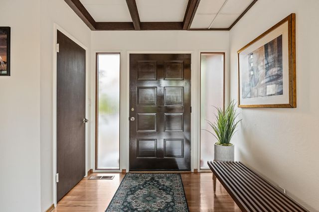 1135 E Santa Ana Avenue, Fresno, CA 93704