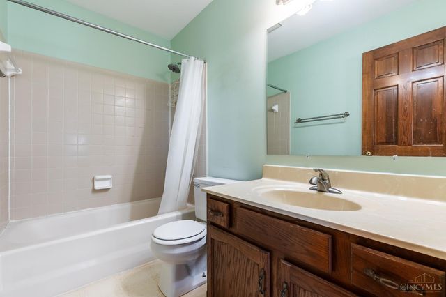 2911 Perthwood Drive, Anderson Twp, OH 45244