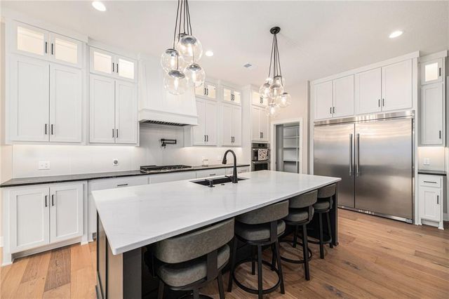 15447 W 168th Place, Olathe, KS 66062