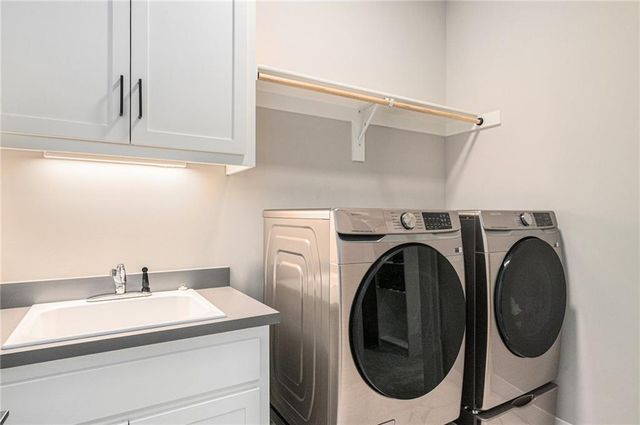 15447 W 168th Place, Olathe, KS 66062