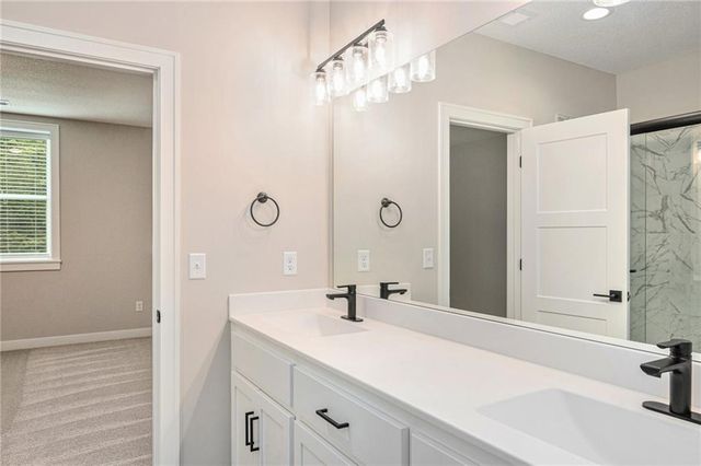 15447 W 168th Place, Olathe, KS 66062