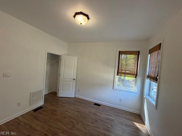 5 Lone Star LN, Poquoson, VA 23662