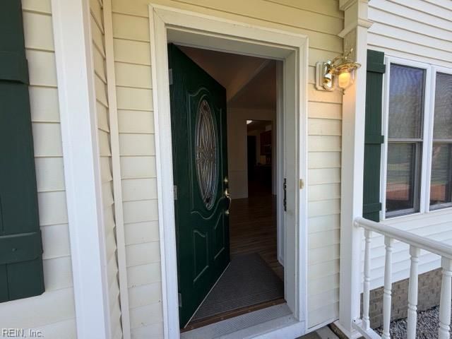 5 Lone Star LN, Poquoson, VA 23662