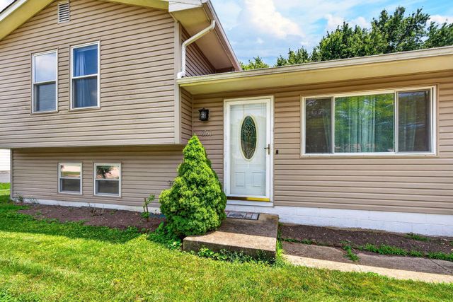 8767 Hubbard Drive S, Galloway, OH 43119