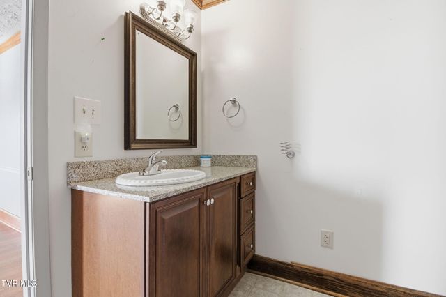 970 Cm Jones Road, Greeneville, TN 37745