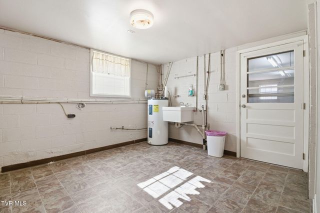 970 Cm Jones Road, Greeneville, TN 37745