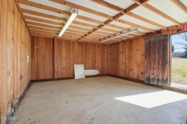 970 Cm Jones Road, Greeneville, TN 37745