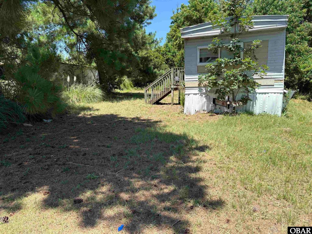 Image 3 of property listing at 115 E Swan Court lot 17, Kill Devil Hills, NC 27948