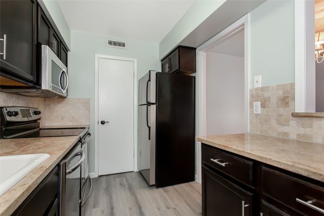 6015 E University Boulevard E 223G, Dallas, TX 75206