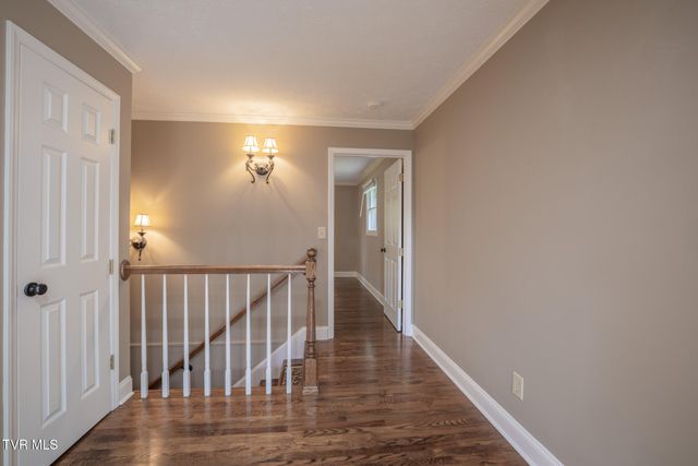 524 Cherokee Drive, Mount Carmel, TN 37645