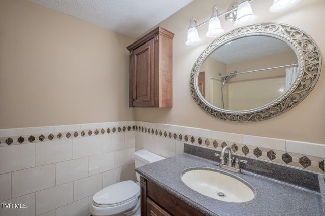 524 Cherokee Drive, Mount Carmel, TN 37645