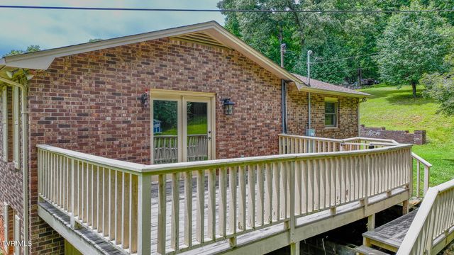 524 Cherokee Drive, Mount Carmel, TN 37645