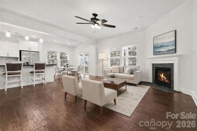 109 Creekside Crossing Lane, Mooresville, NC 28117