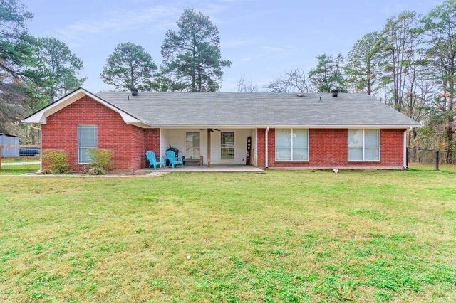 1934 Silk Tree Rd, Gilmer, TX 75645