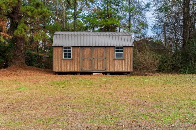 1934 Silk Tree Rd, Gilmer, TX 75645
