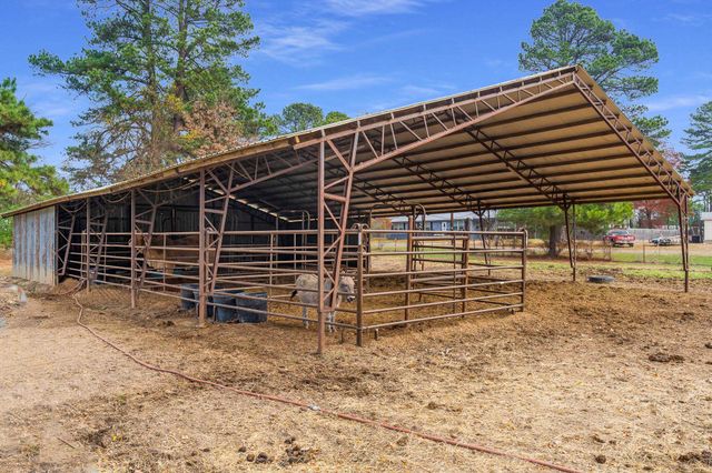 1934 Silk Tree Rd, Gilmer, TX 75645
