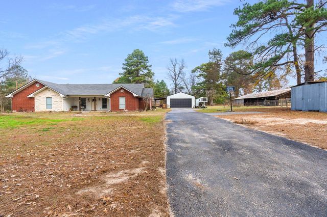 1934 Silk Tree Rd, Gilmer, TX 75645