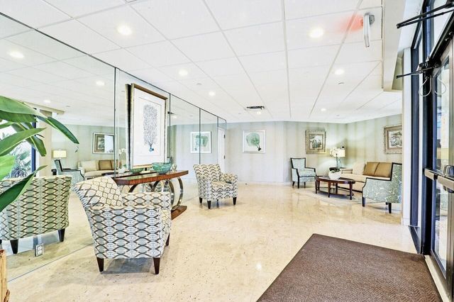2800 N Ocean Drive B-2d, Singer Island, FL 33404