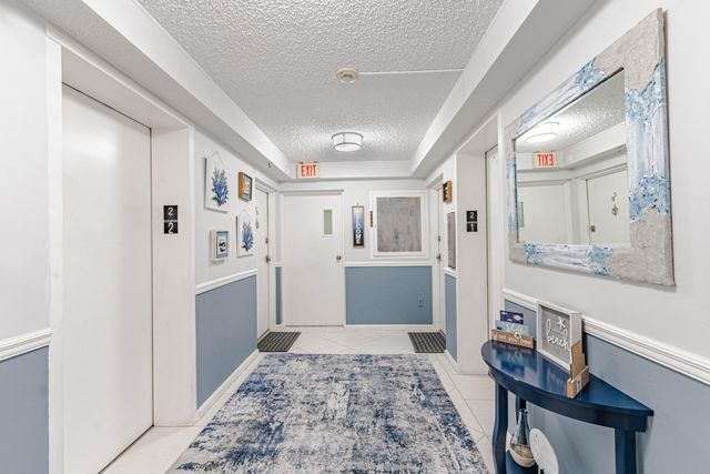 2800 N Ocean Drive B-2d, Singer Island, FL 33404