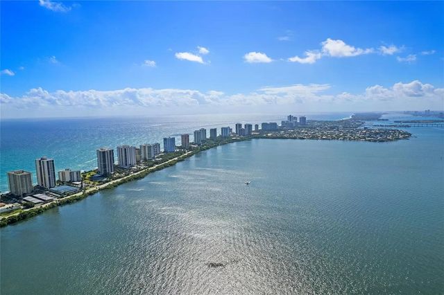 2800 N Ocean Drive B-2d, Singer Island, FL 33404