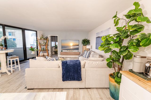 2800 N Ocean Drive B-2d, Singer Island, FL 33404