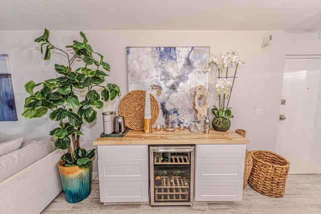 2800 N Ocean Drive B-2d, Singer Island, FL 33404