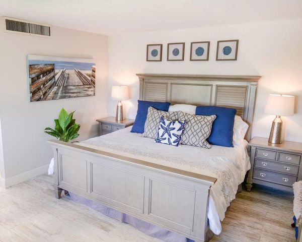 2800 N Ocean Drive B-2d, Singer Island, FL 33404