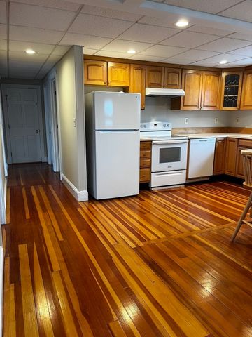 30 Poplar Street R, Danvers, MA 01923