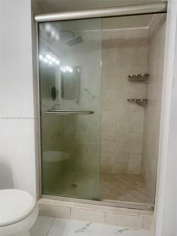 403 Lakeview Dr 106, Weston, FL 33326