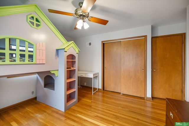 1725 S 76 Avenue, Omaha, NE 68124