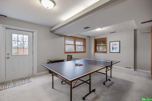 1725 S 76 Avenue, Omaha, NE 68124