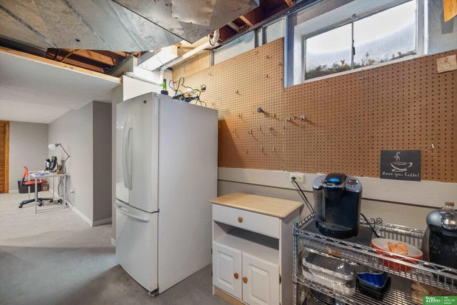 1725 S 76 Avenue, Omaha, NE 68124